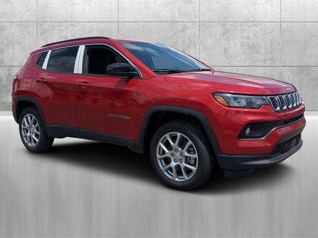 2024 Jeep Compass Latitude Lux