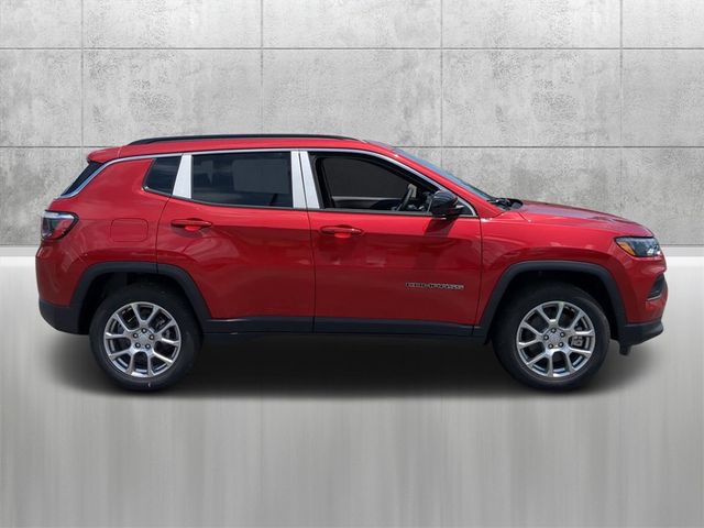 2024 Jeep Compass Latitude Lux