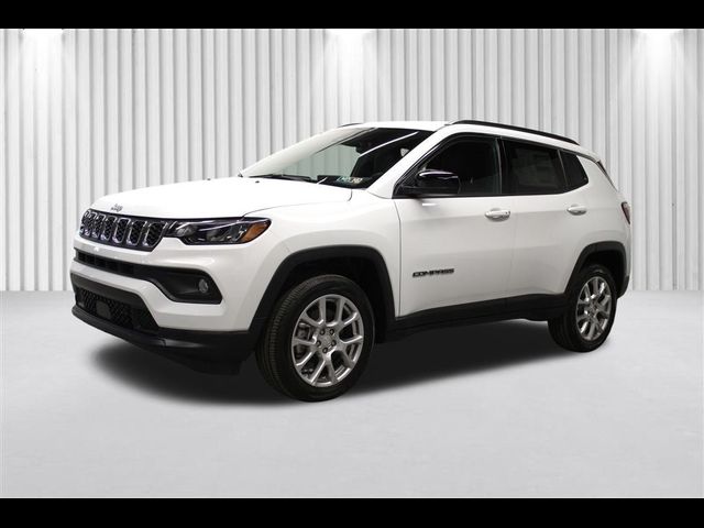 2024 Jeep Compass Latitude Lux