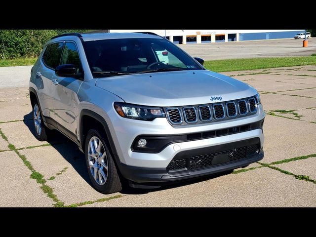 2024 Jeep Compass Latitude Lux