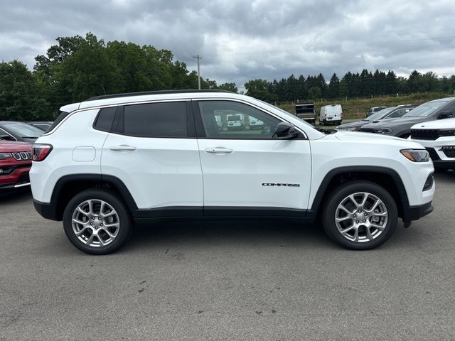 2024 Jeep Compass Latitude Lux