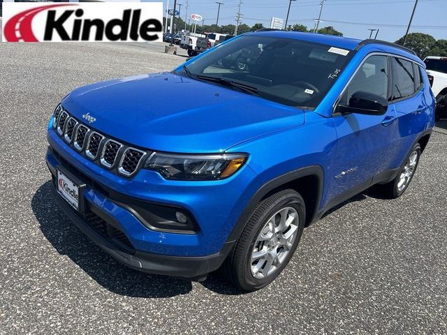 2024 Jeep Compass Latitude Lux