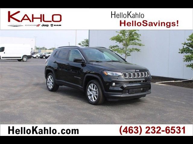 2024 Jeep Compass Latitude Lux