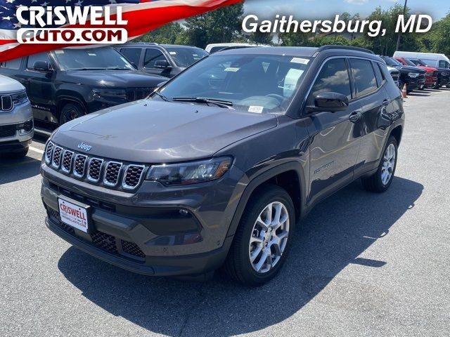 2024 Jeep Compass Latitude Lux