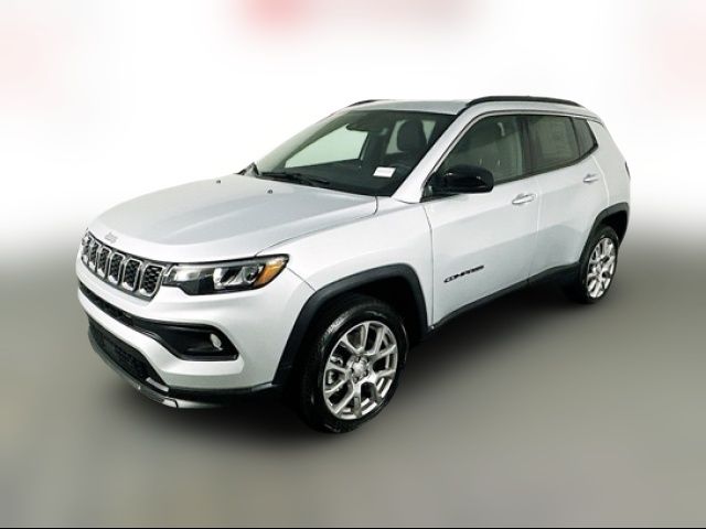 2024 Jeep Compass Latitude Lux