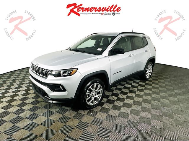 2024 Jeep Compass Latitude Lux