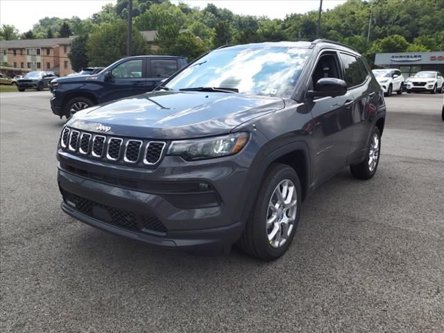 2024 Jeep Compass Latitude Lux