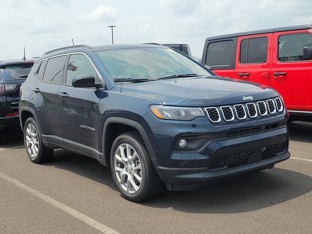 2024 Jeep Compass Latitude Lux