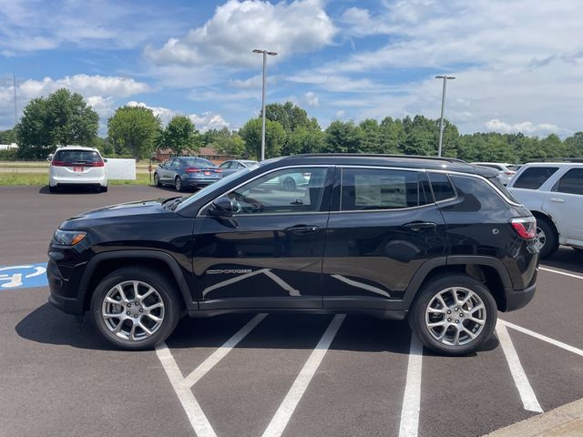 2024 Jeep Compass Latitude Lux