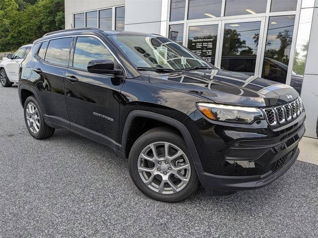 2024 Jeep Compass Latitude Lux