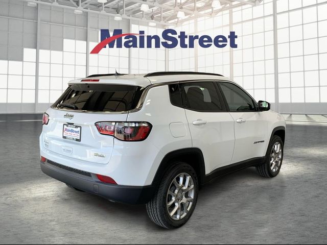 2024 Jeep Compass Latitude Lux