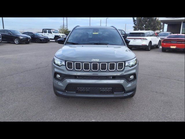 2024 Jeep Compass Latitude Lux