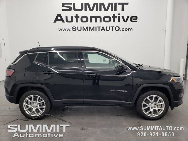 2024 Jeep Compass Latitude Lux