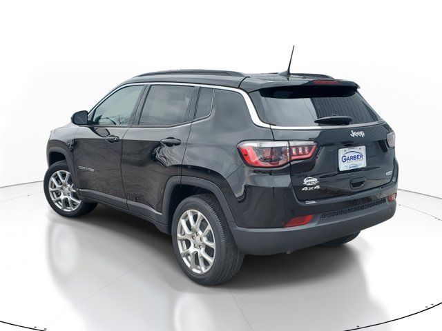 2024 Jeep Compass Latitude Lux