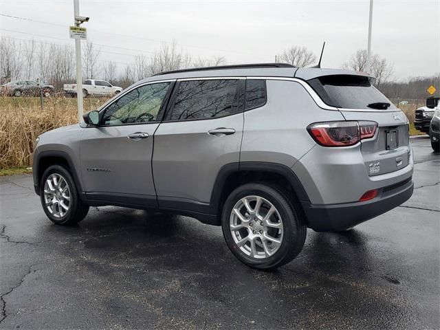 2024 Jeep Compass Latitude Lux