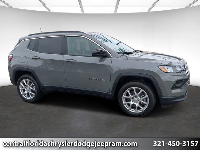 2024 Jeep Compass Latitude Lux