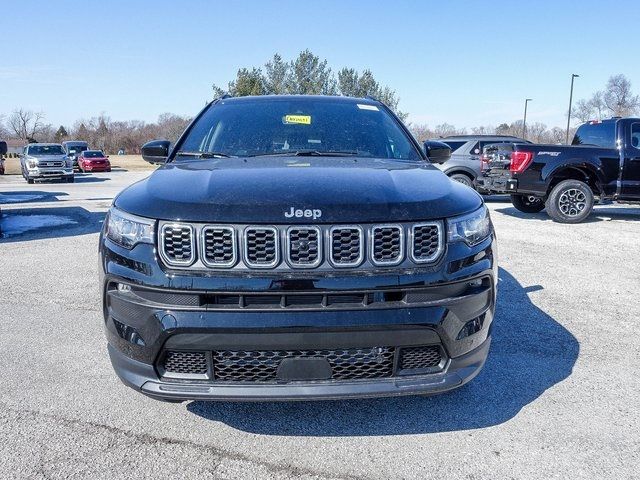 2024 Jeep Compass Latitude Lux