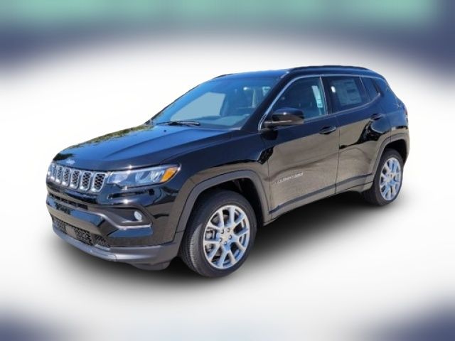 2024 Jeep Compass Latitude Lux