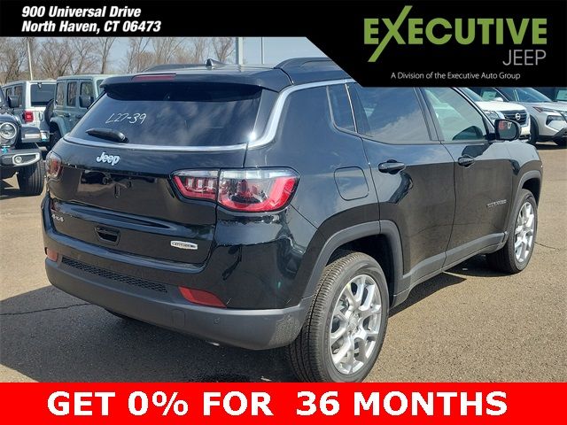 2024 Jeep Compass Latitude Lux