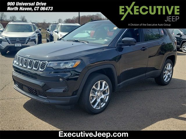 2024 Jeep Compass Latitude Lux