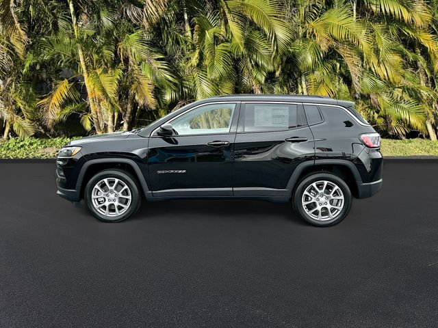 2024 Jeep Compass Latitude Lux