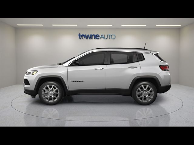 2024 Jeep Compass Latitude Lux