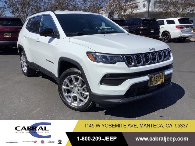 2024 Jeep Compass Latitude Lux