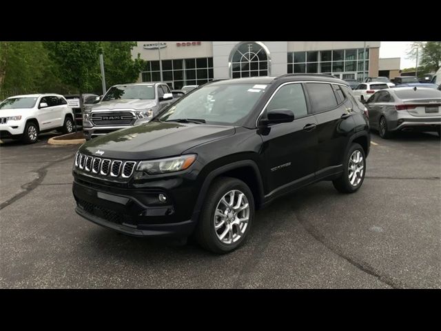 2024 Jeep Compass Latitude Lux