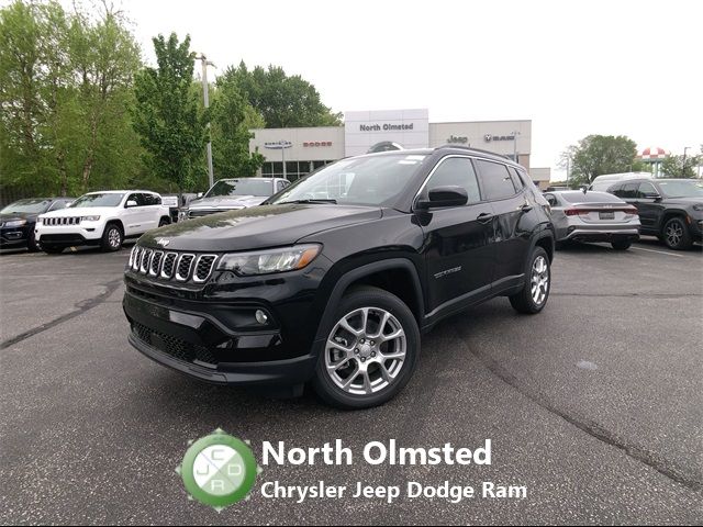 2024 Jeep Compass Latitude Lux