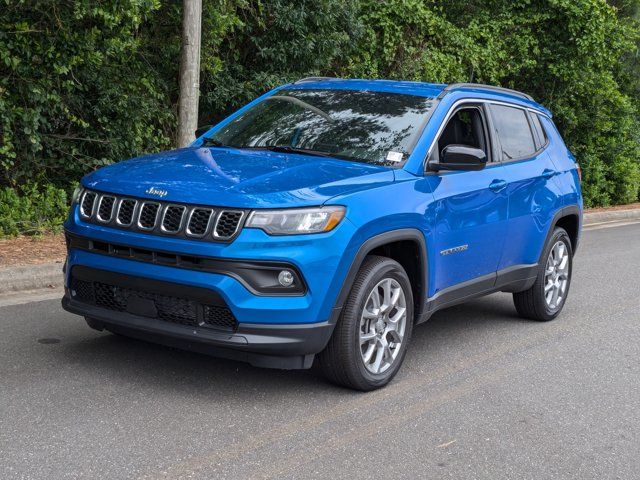 2024 Jeep Compass Latitude Lux