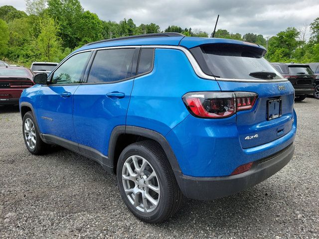 2024 Jeep Compass Latitude Lux