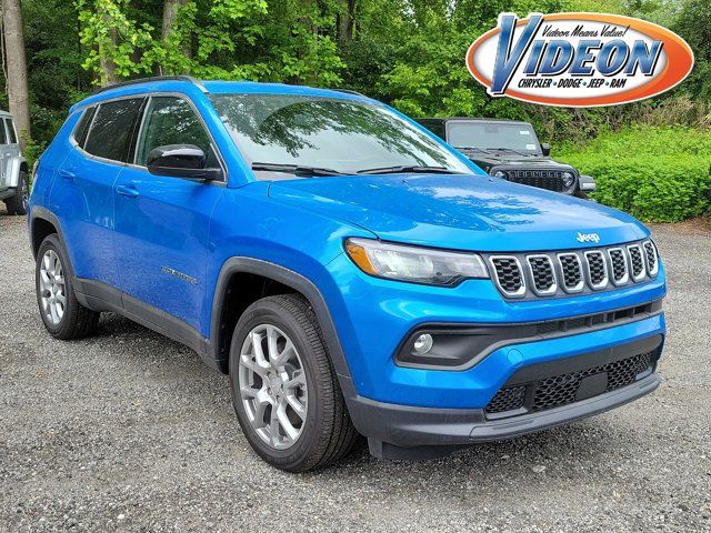 2024 Jeep Compass Latitude Lux