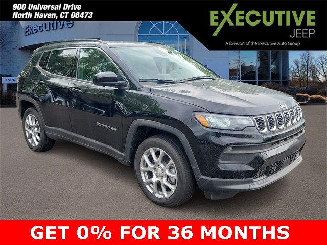 2024 Jeep Compass Latitude Lux