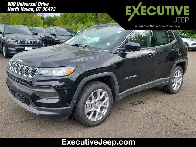 2024 Jeep Compass Latitude Lux