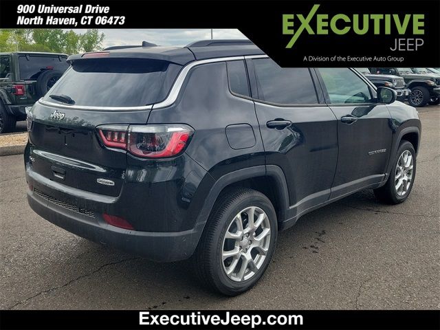 2024 Jeep Compass Latitude Lux