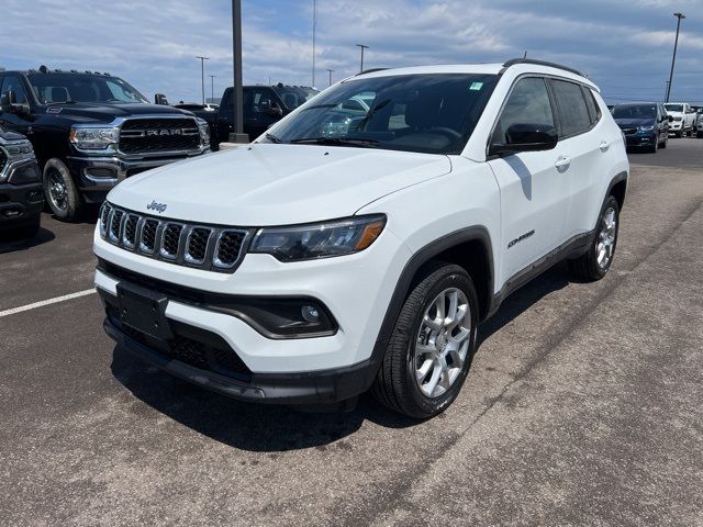 2024 Jeep Compass Latitude Lux