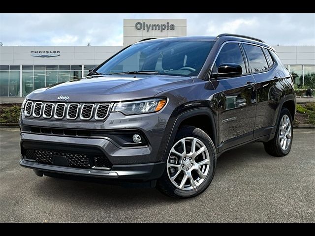 2024 Jeep Compass Latitude Lux