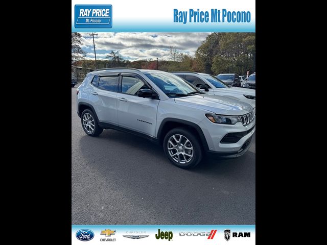 2024 Jeep Compass Latitude Lux