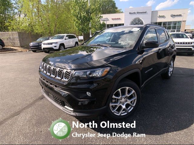 2024 Jeep Compass Latitude Lux