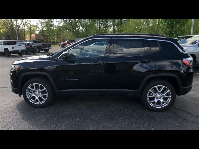 2024 Jeep Compass Latitude Lux