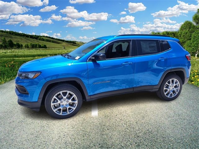 2024 Jeep Compass Latitude Lux