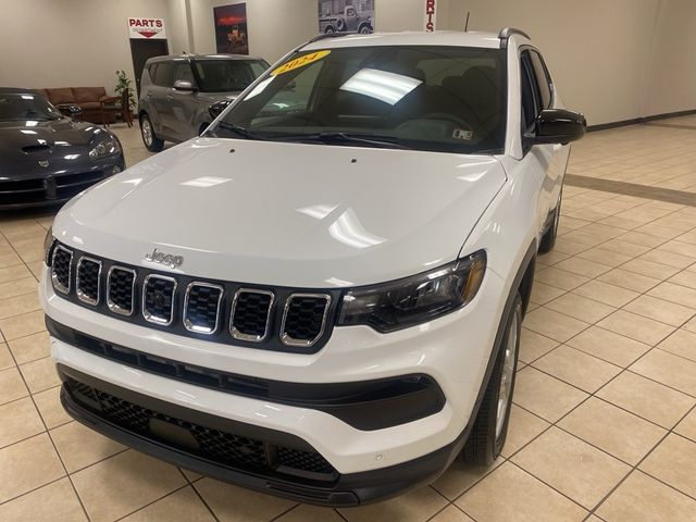 2024 Jeep Compass Latitude Lux