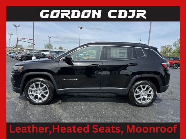 2024 Jeep Compass Latitude Lux