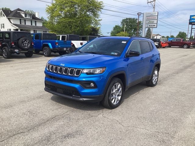 2024 Jeep Compass Latitude Lux