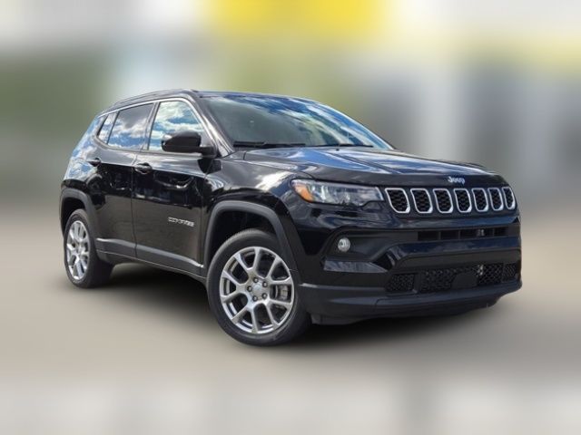 2024 Jeep Compass Latitude Lux