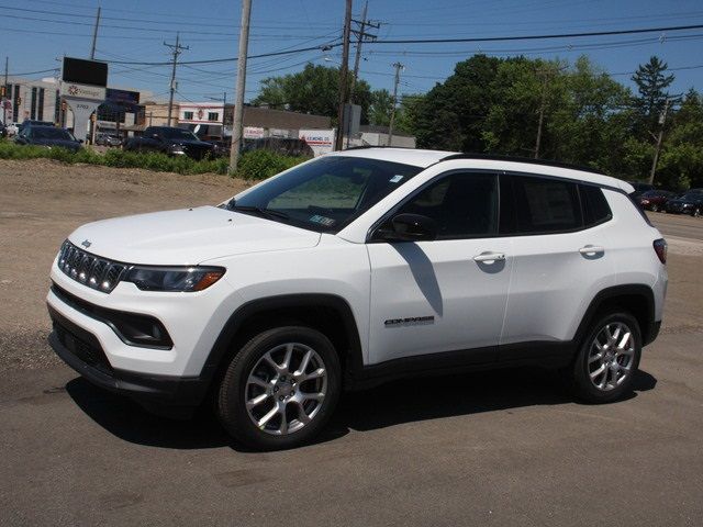 2024 Jeep Compass Latitude Lux