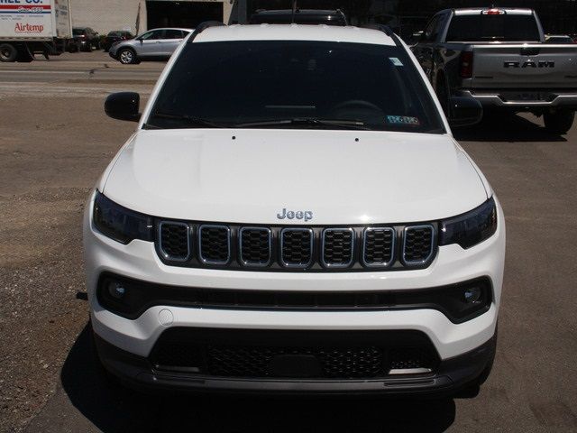 2024 Jeep Compass Latitude Lux