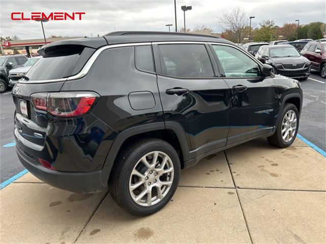 2024 Jeep Compass Latitude Lux