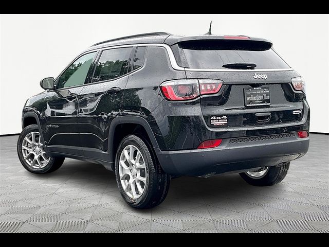 2024 Jeep Compass Latitude Lux