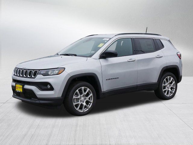 2024 Jeep Compass Latitude Lux